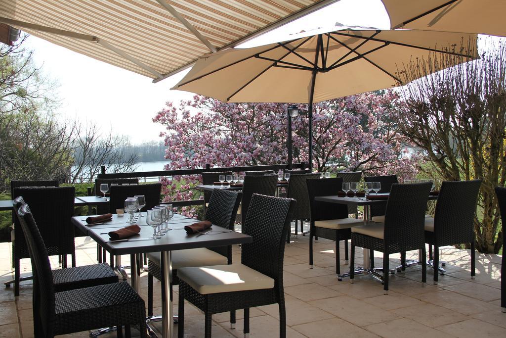 Logis Hotel Restaurant La Vieille Ferme, Macon Nord Sance ภายนอก รูปภาพ