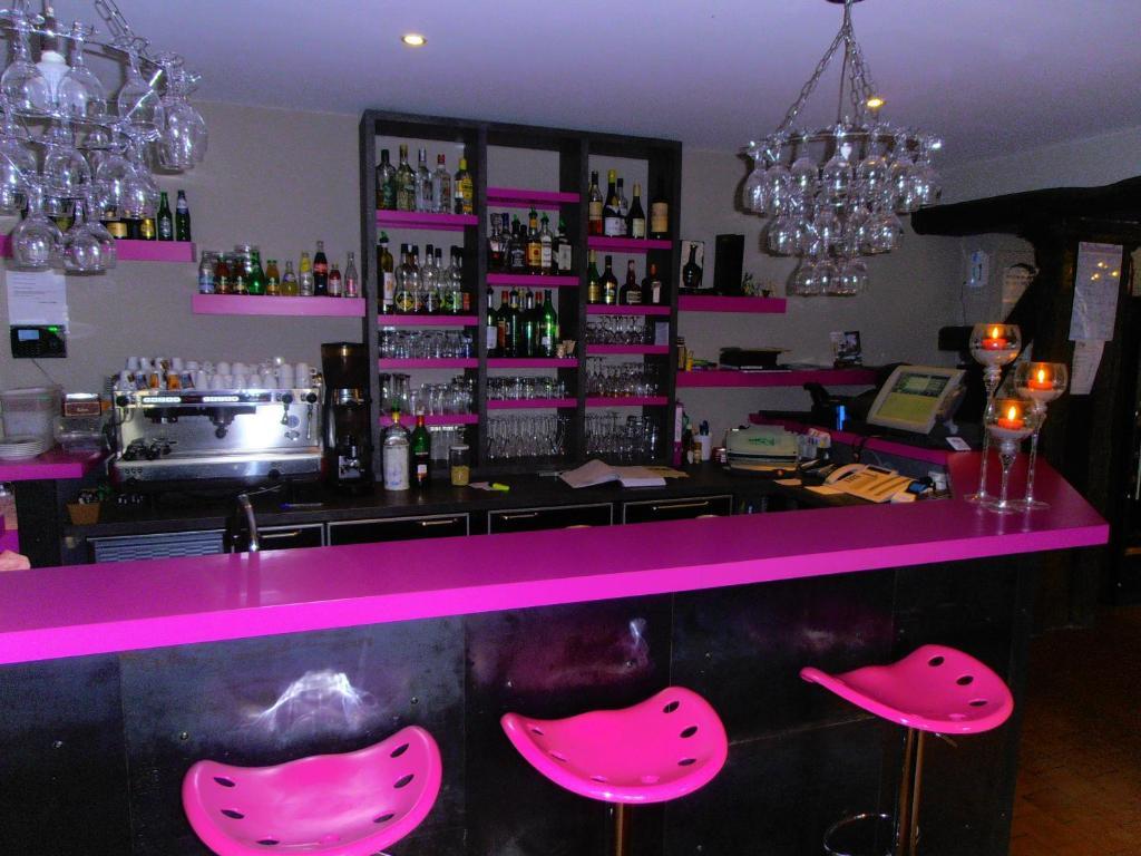 Logis Hotel Restaurant La Vieille Ferme, Macon Nord Sance ภายนอก รูปภาพ