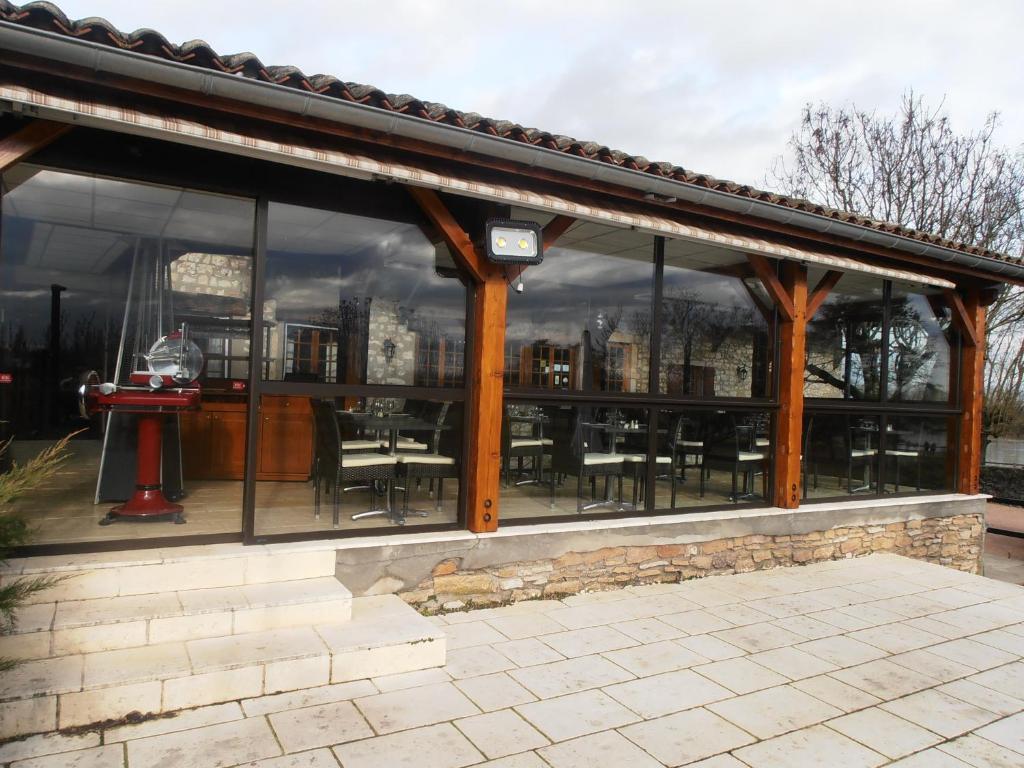 Logis Hotel Restaurant La Vieille Ferme, Macon Nord Sance ภายนอก รูปภาพ