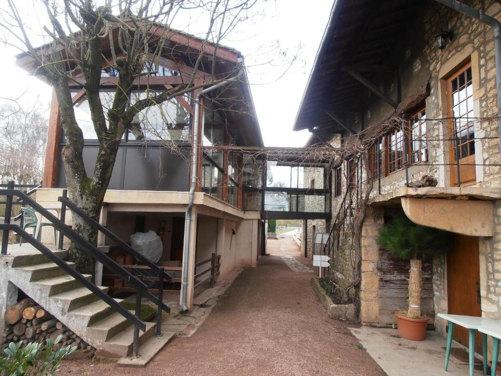Logis Hotel Restaurant La Vieille Ferme, Macon Nord Sance ภายนอก รูปภาพ