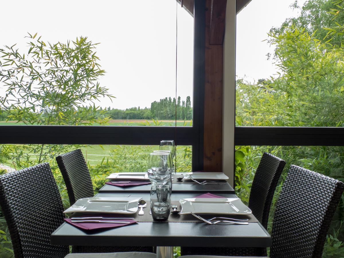 Logis Hotel Restaurant La Vieille Ferme, Macon Nord Sance ภายนอก รูปภาพ