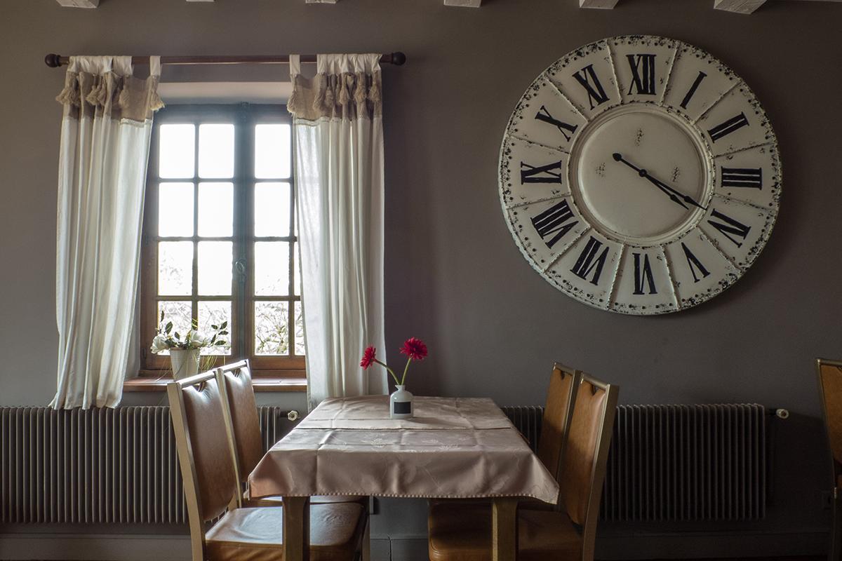 Logis Hotel Restaurant La Vieille Ferme, Macon Nord Sance ภายนอก รูปภาพ